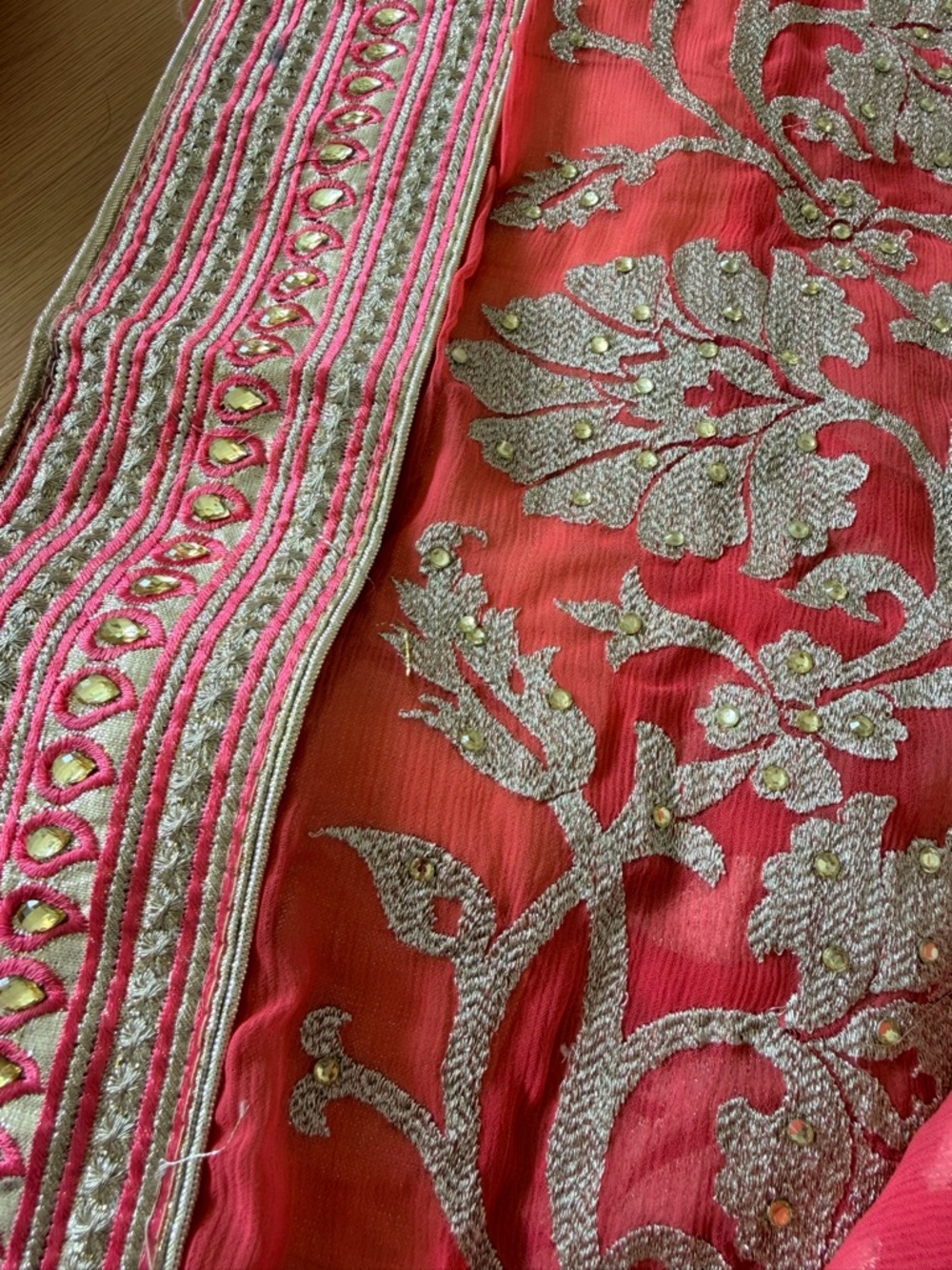 NWT: Embroidered Coral Pink Saree with Gold Accents - Picture 4 of 9